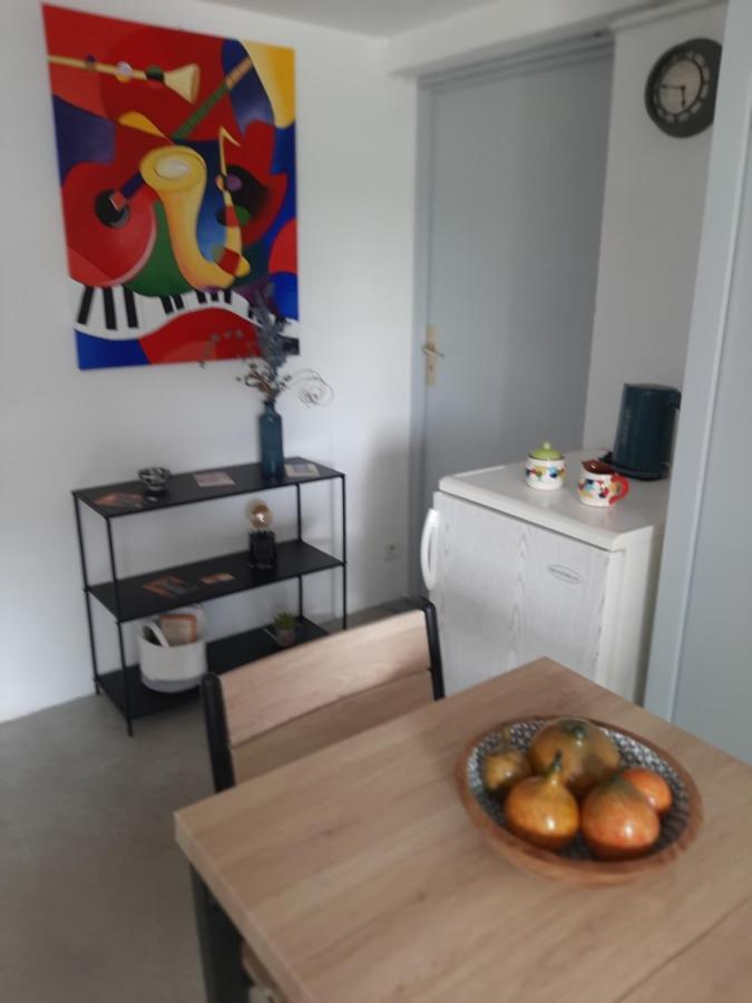Chambre D'Hote Chez Josie ボーケール エクステリア 写真